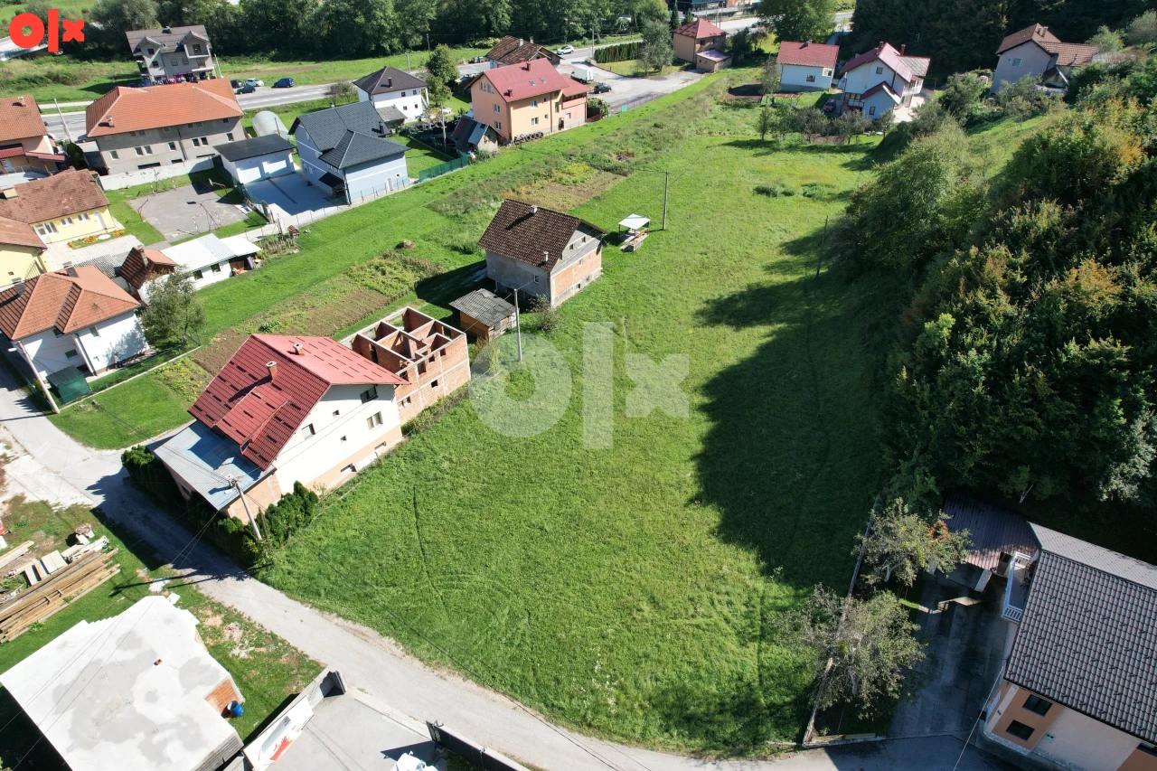 Zemljište naselje Binježevo uz M-17 površine 4972m2 13
