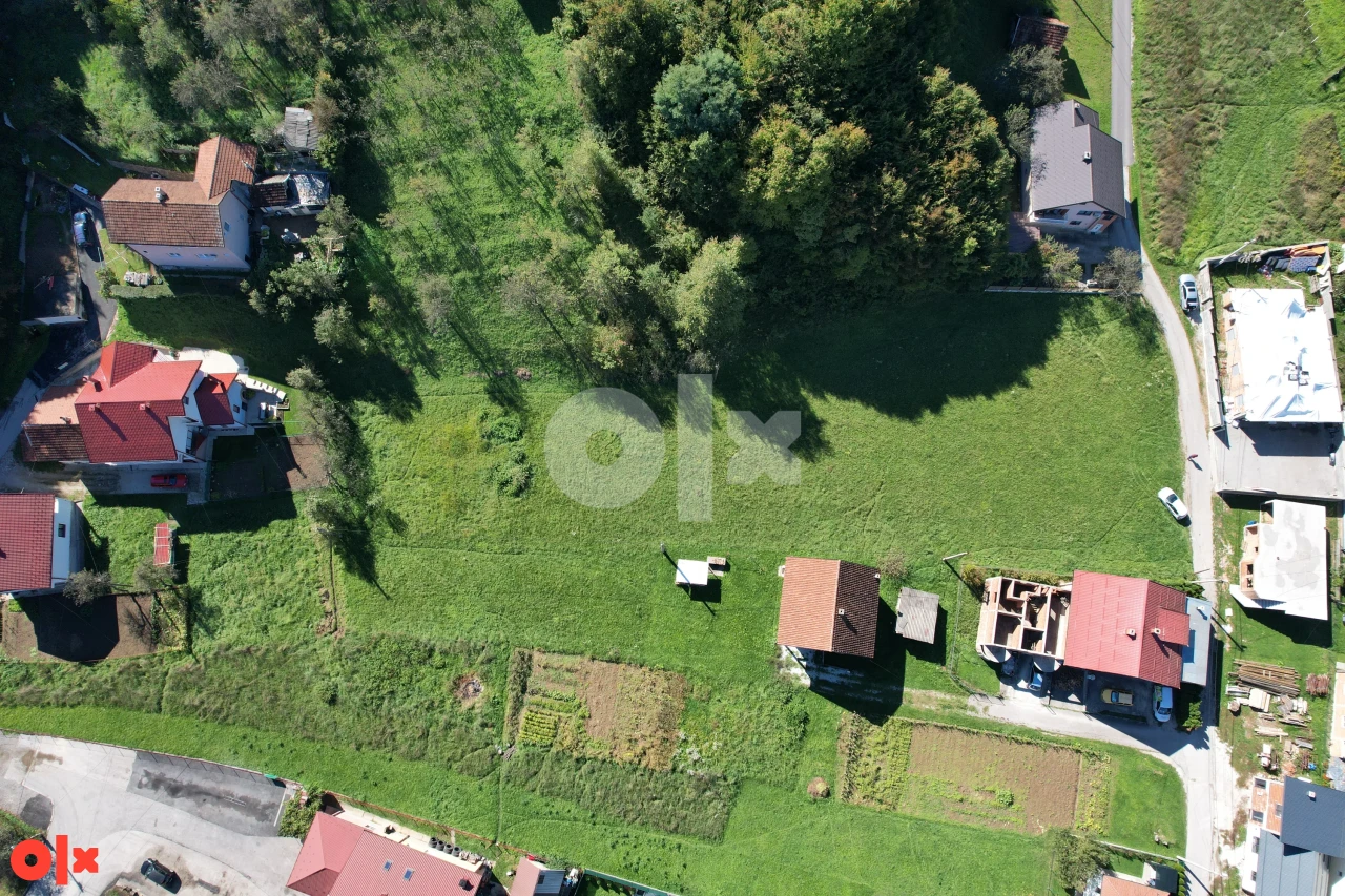Zemljište naselje Binježevo uz M-17 površine 4972m2 16