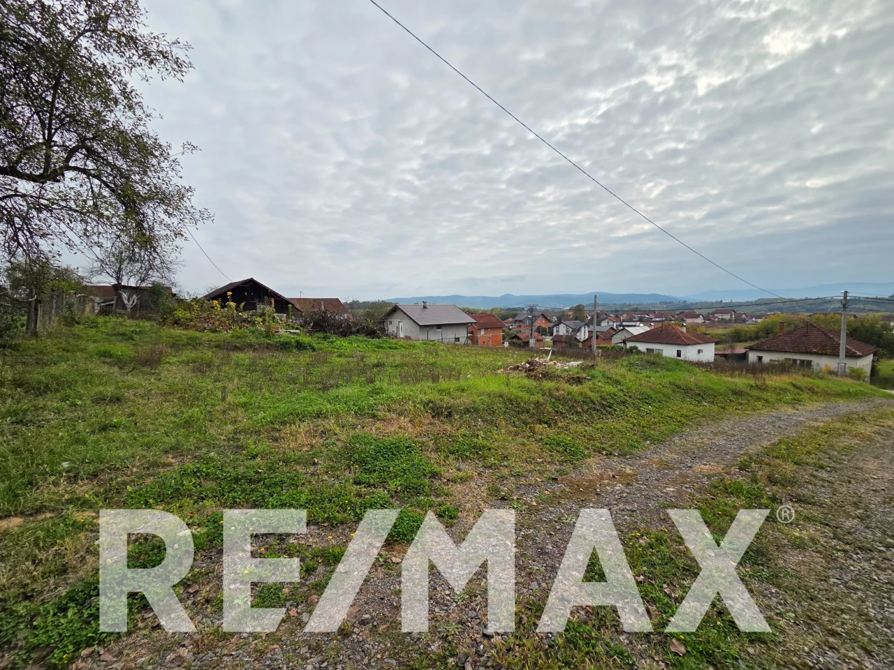 Građevinski plac sa urađenim UT uslovima, 614m2, Kuljani 2
