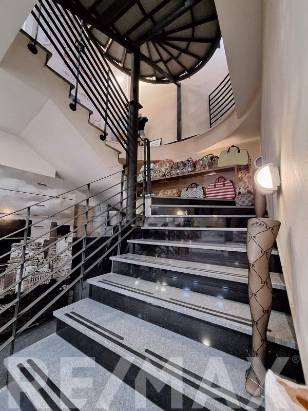 Ekskluzivni poslovni prostor (Čarapko) centar 426m2 5