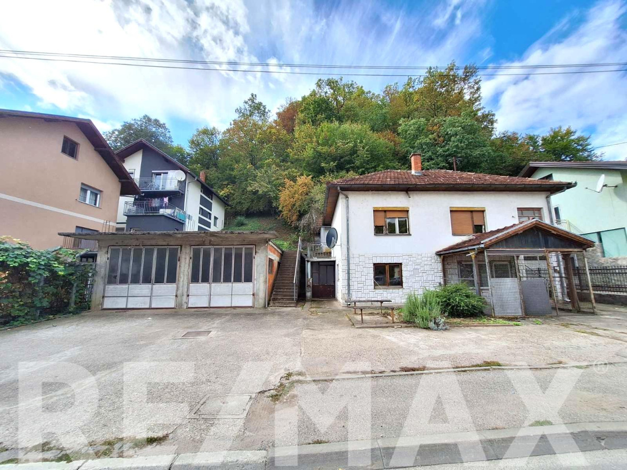 PRODAJA STAMBENO POSLOVNOG  objekta kod Kožare-Lauš-Pavlovac