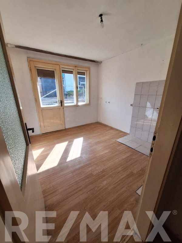 PRODAJA STAMBENO POSLOVNOG  objekta kod Kožare-Lauš-Pavlovac 15