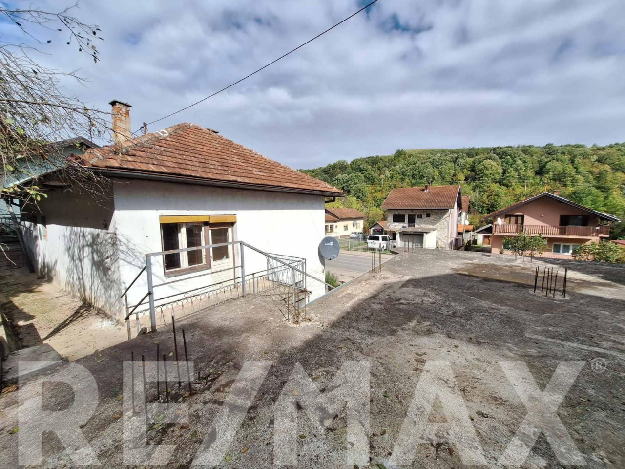 PRODAJA STAMBENO POSLOVNOG  objekta kod Kožare-Lauš-Pavlovac 16