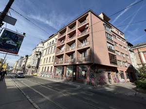 GRUNT - Poslovni prostor Sarajevo - Obala Kulina bana 68 m2