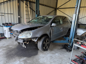 Golf 5 dijelovi 2.0 tdi BKD bih table papiri
