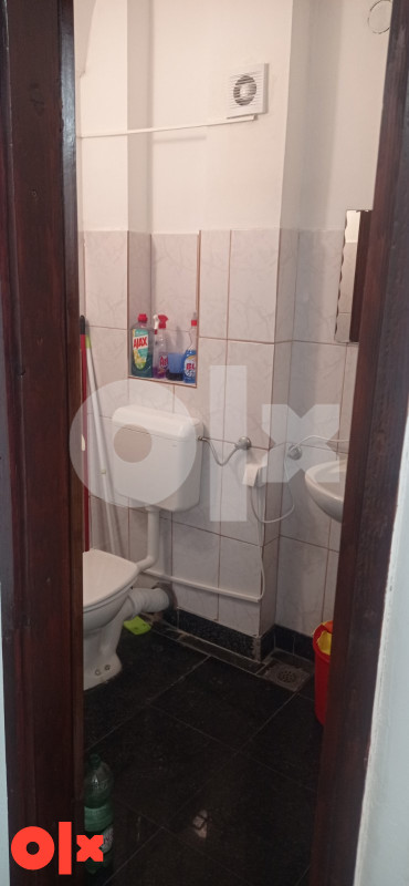 Iznajmljuje se poslovni prostor Grbavica, Zagrebačka 8