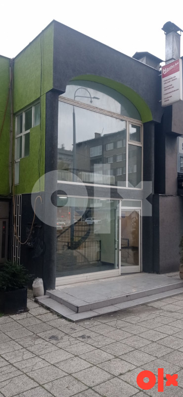 Iznajmljuje se poslovni prostor Grbavica, Zagrebačka 20