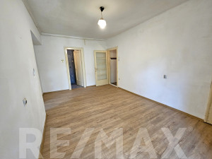 Trosoban stan u srcu grada - investicioni potencijal photo 2