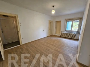 Trosoban stan u srcu grada - investicioni potencijal photo 3
