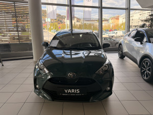 Toyota Yaris STELLA HEV