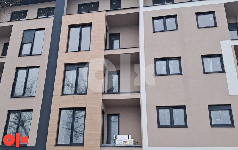 USKORO useljiv četverosoban stan Banja Luka 93m2
