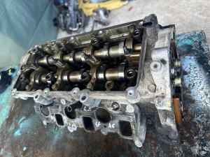 Glava motora can desna Audi A6 4F