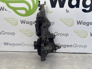 Nosac alternatora kompresora klime Volkswagen Passat 7