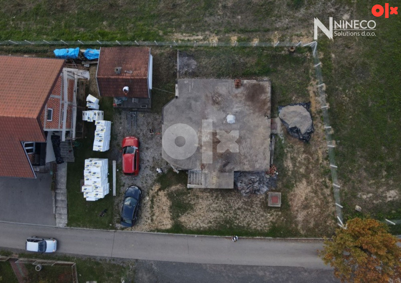 PLAC SA OBJEKTOM - LAKTAŠI - 459 m2 2
