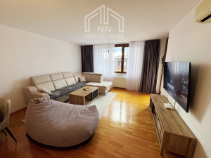 NN Nekretnine : Trosoban stan - Vrtovi Sunca - Centar