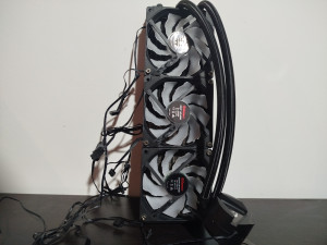 MSI MPG CoreLiquid 360R vrhunsko vodeno samo Intel 1700/1200