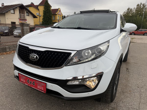 Kia Sportage 2.0CRDi 2015God.4x4 Uvoz CH Savrsena !!!
