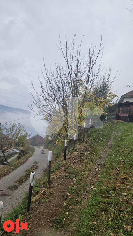 Kuća Foča sa 18 duluma zemlje. 2