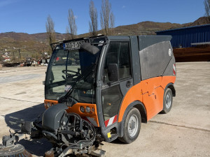 HAKO RADNO VOZILO- ČISTAČ ULICA