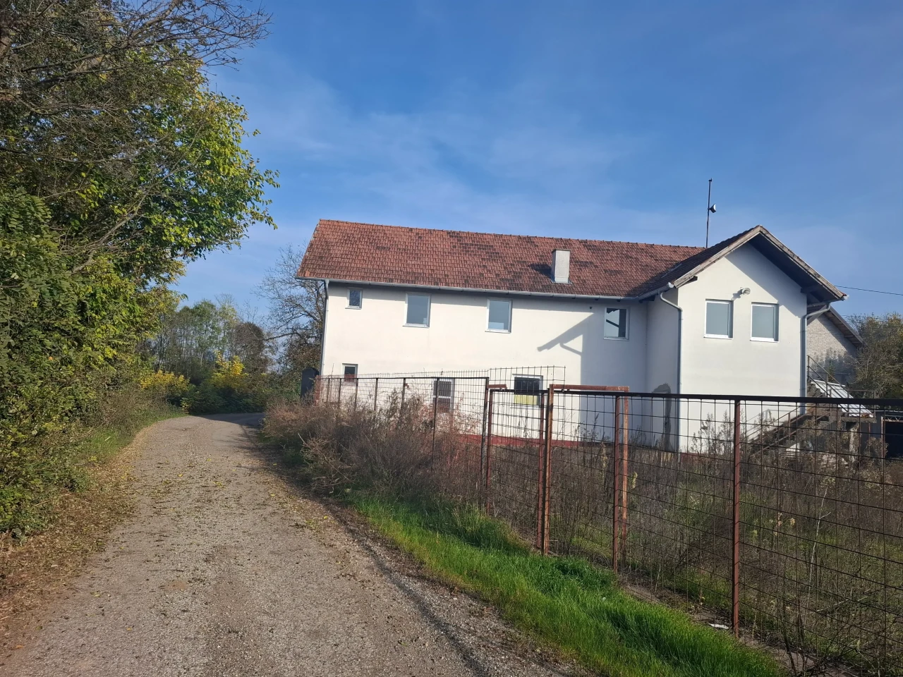 EOS / NAJAM / Poslovno stambeni objektat / Obudovac