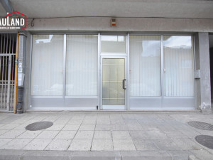 Poslovni prostor sa parking mjestom, 77m2 / Višnjik, Centar