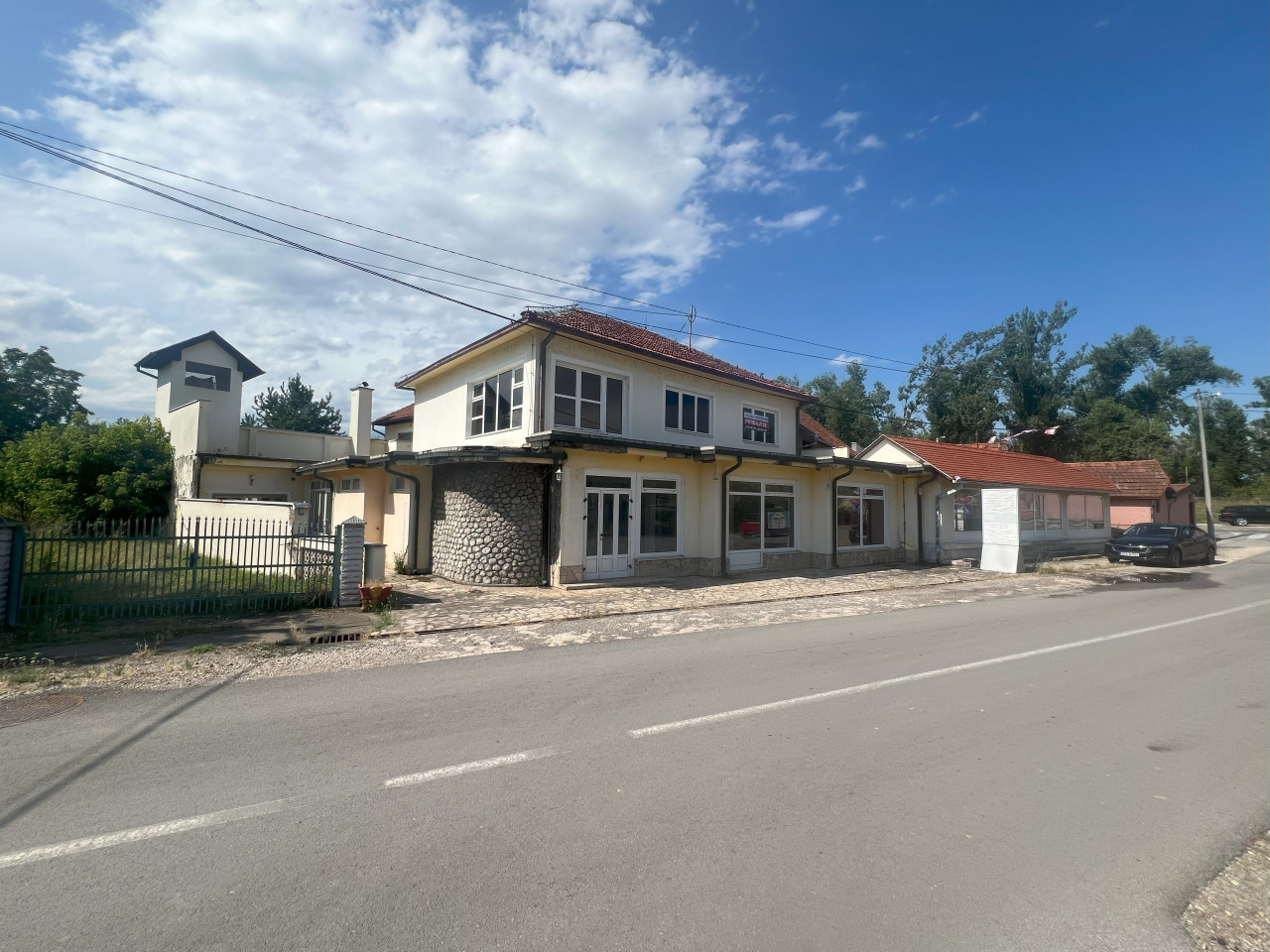EOS / NAJAM / Poslovni prostor Orašje 4