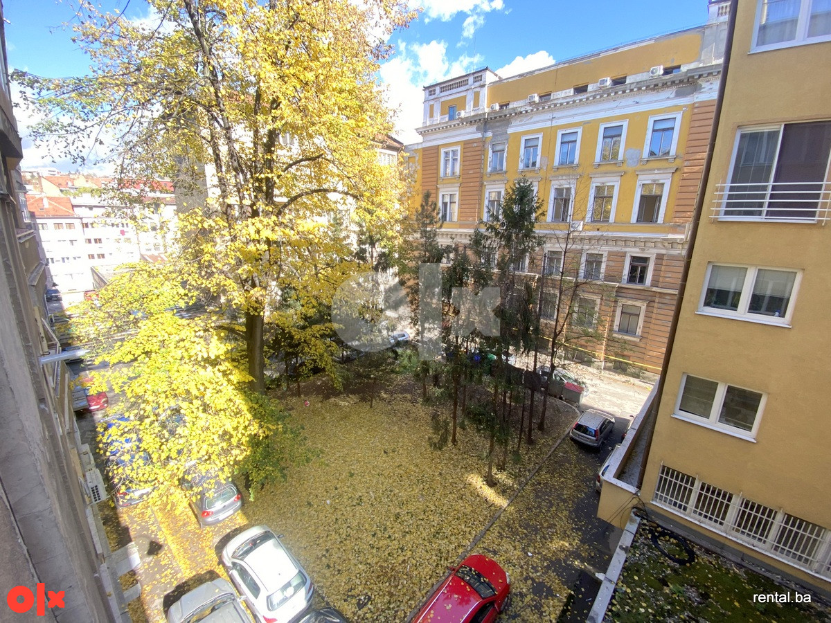 Trosoban stan najam Centar Sarajevo 15