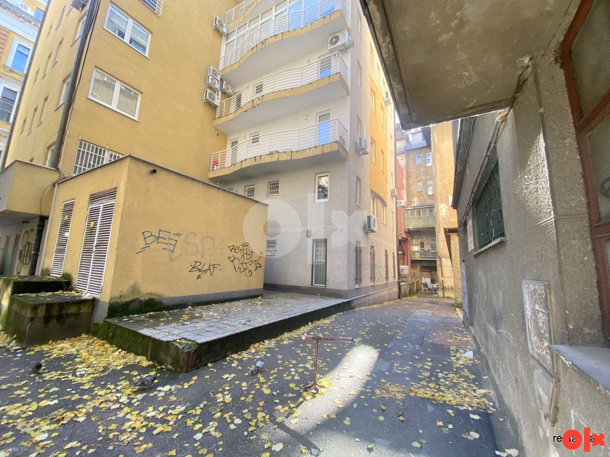Trosoban stan najam Centar Sarajevo 20