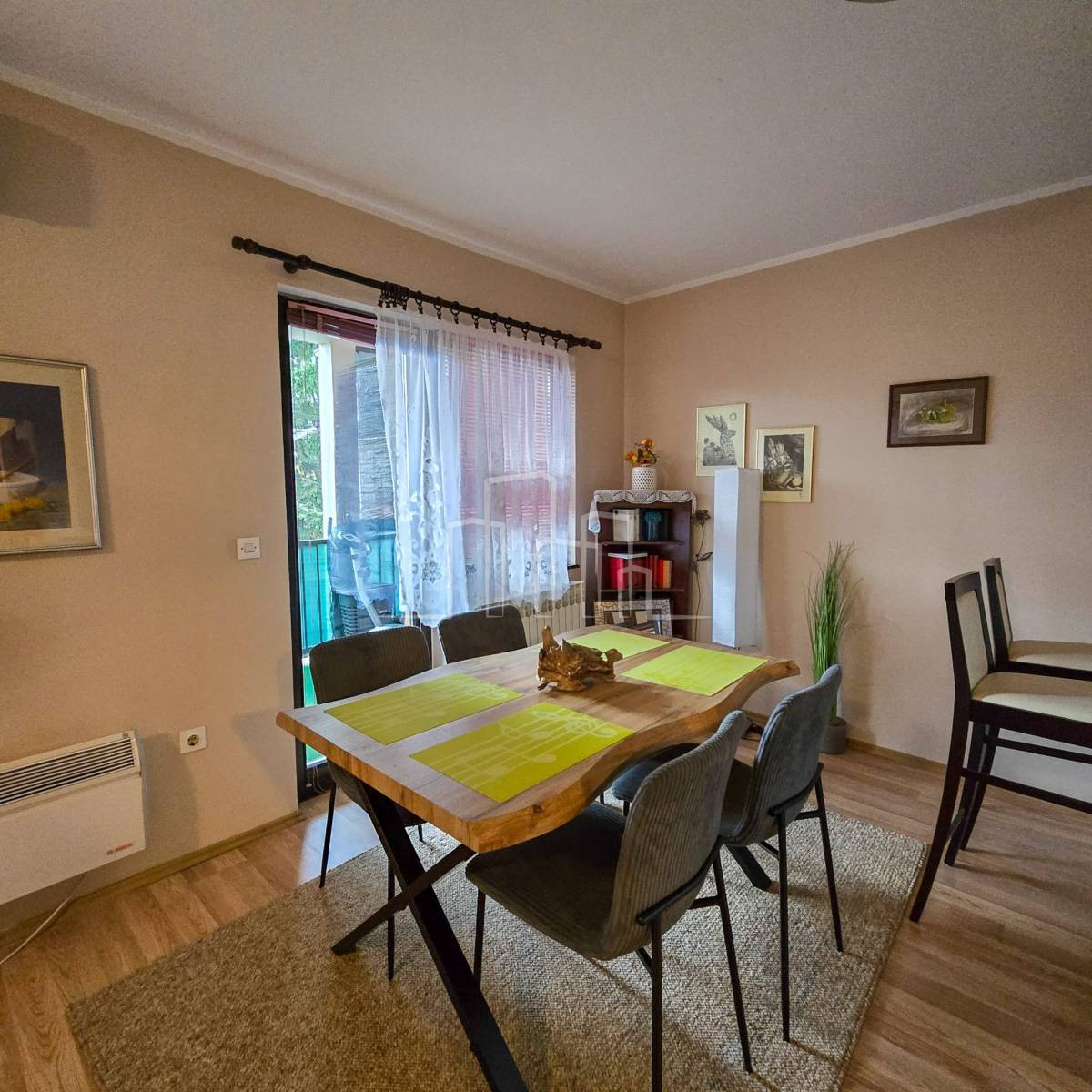 Trosoban Stan 90m2 Bjelave Najam 3