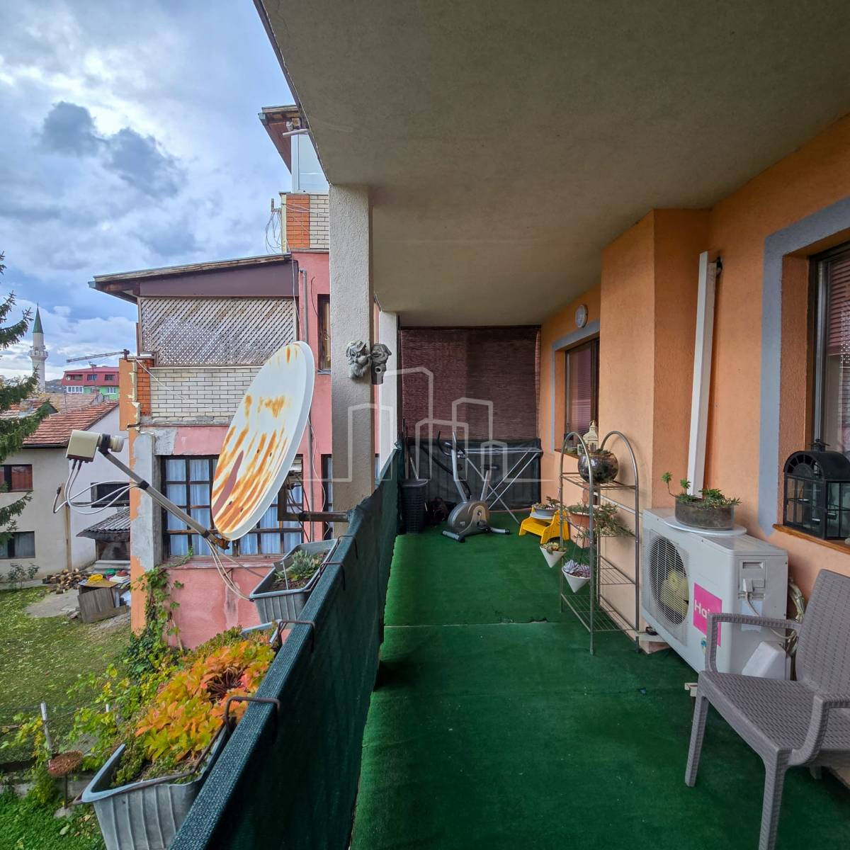 Trosoban Stan 90 m² Bjelave Najam - Więcej