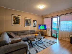 Trosoban Stan 90m2 Bjelave Najam