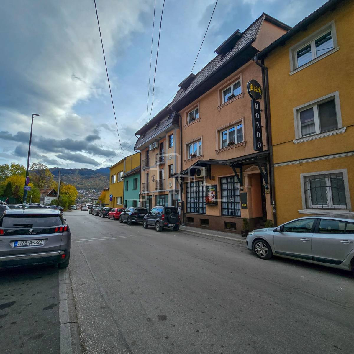 Poslovni Prostor 90m2 Bjelave Zaima Šarca Najam