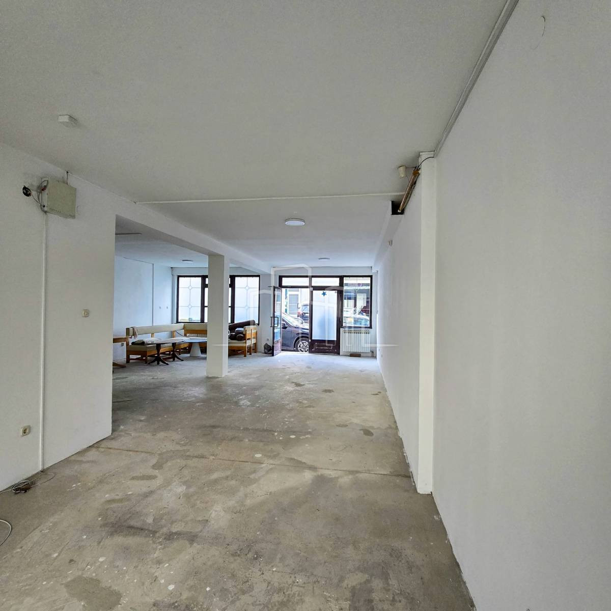 Poslovni Prostor 90m2 Bjelave Zaima Šarca Najam 2