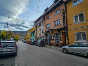 Poslovni Prostor 90m2 Bjelave Zaima Šarca Najam