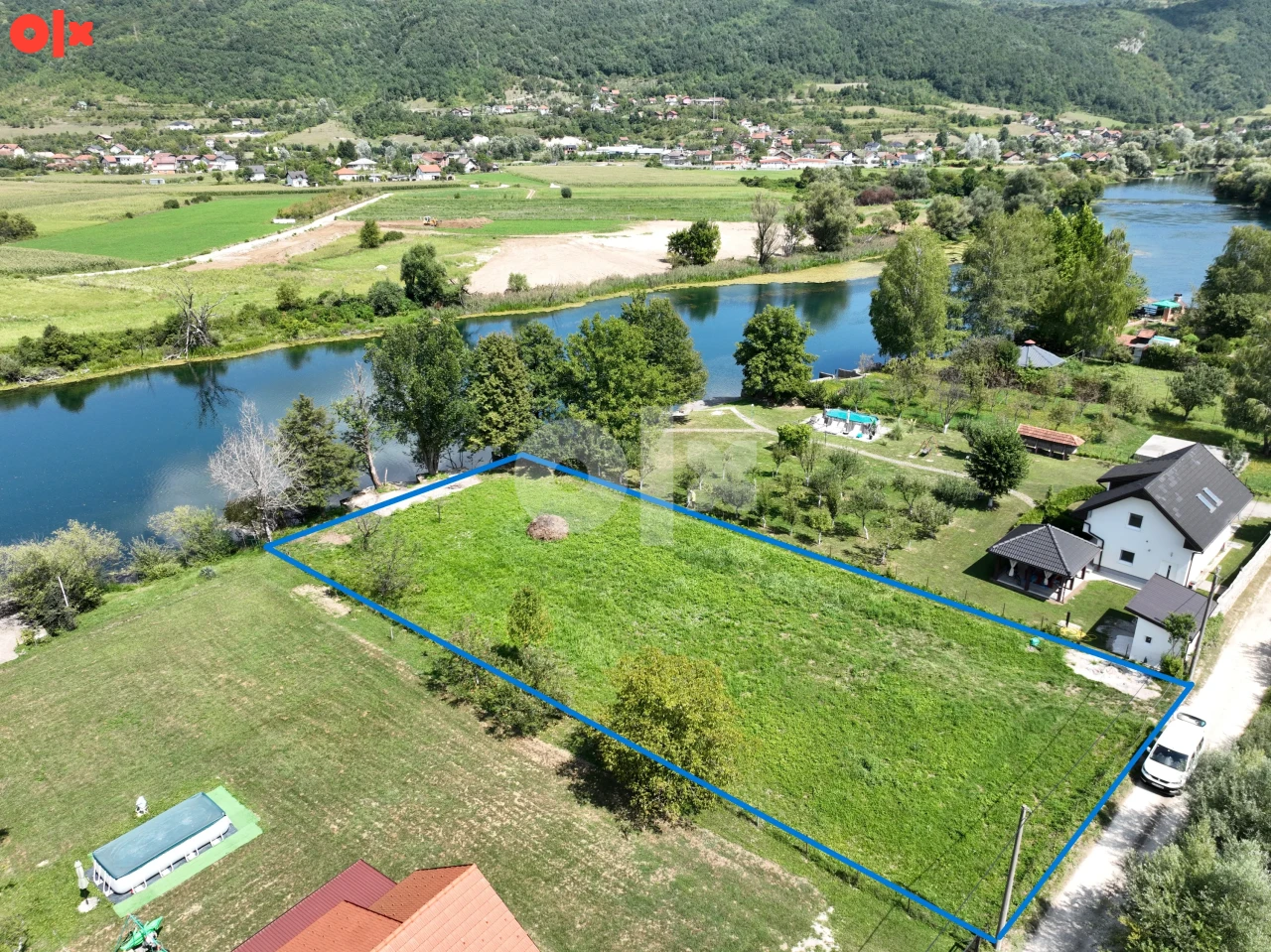 Zemljište uz Unu Bihać 1500m2