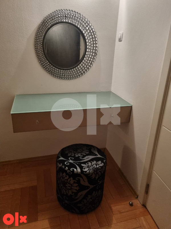 Prodajem stan u centru grada 7