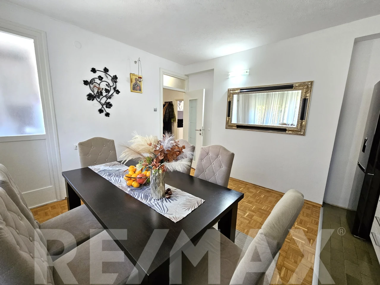 Kompletno renoviran i namješten stan centru Banja Luke  - 60m2 12
