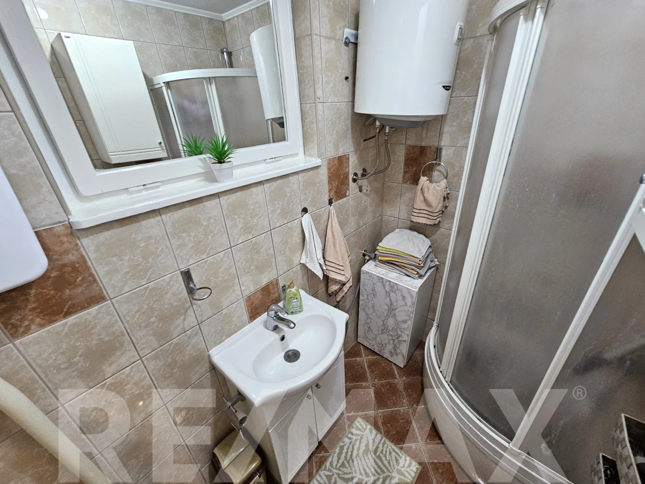 Kompletno renoviran i namješten stan centru Banja Luke  - 60m2 15