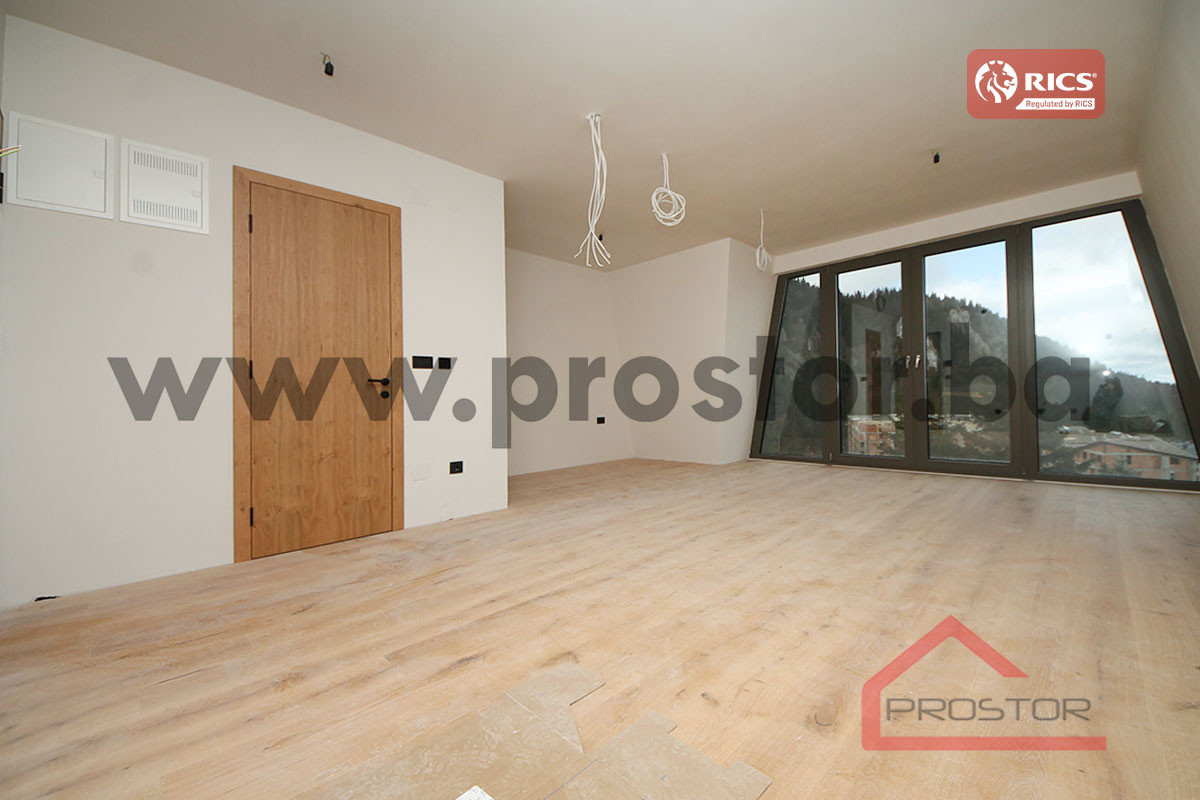 NOVOGRADNJA: Dvosoban useljiv apartman, pogled staza! 3