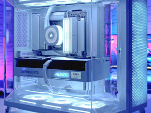 GAMING PC  Ryzen 7 9700X 32GB RTX 5080 MASTER 2TB NVMe B850 AORUS