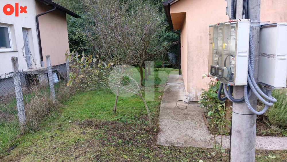 KUĆA U PRIJEČANIMA BLIZU CRKVE