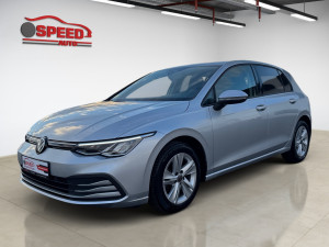 Volkswagen Golf 8 2.0 TDI