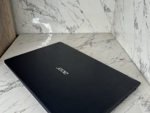 Laptop acer aspire 3 1000GB/4GB Ram