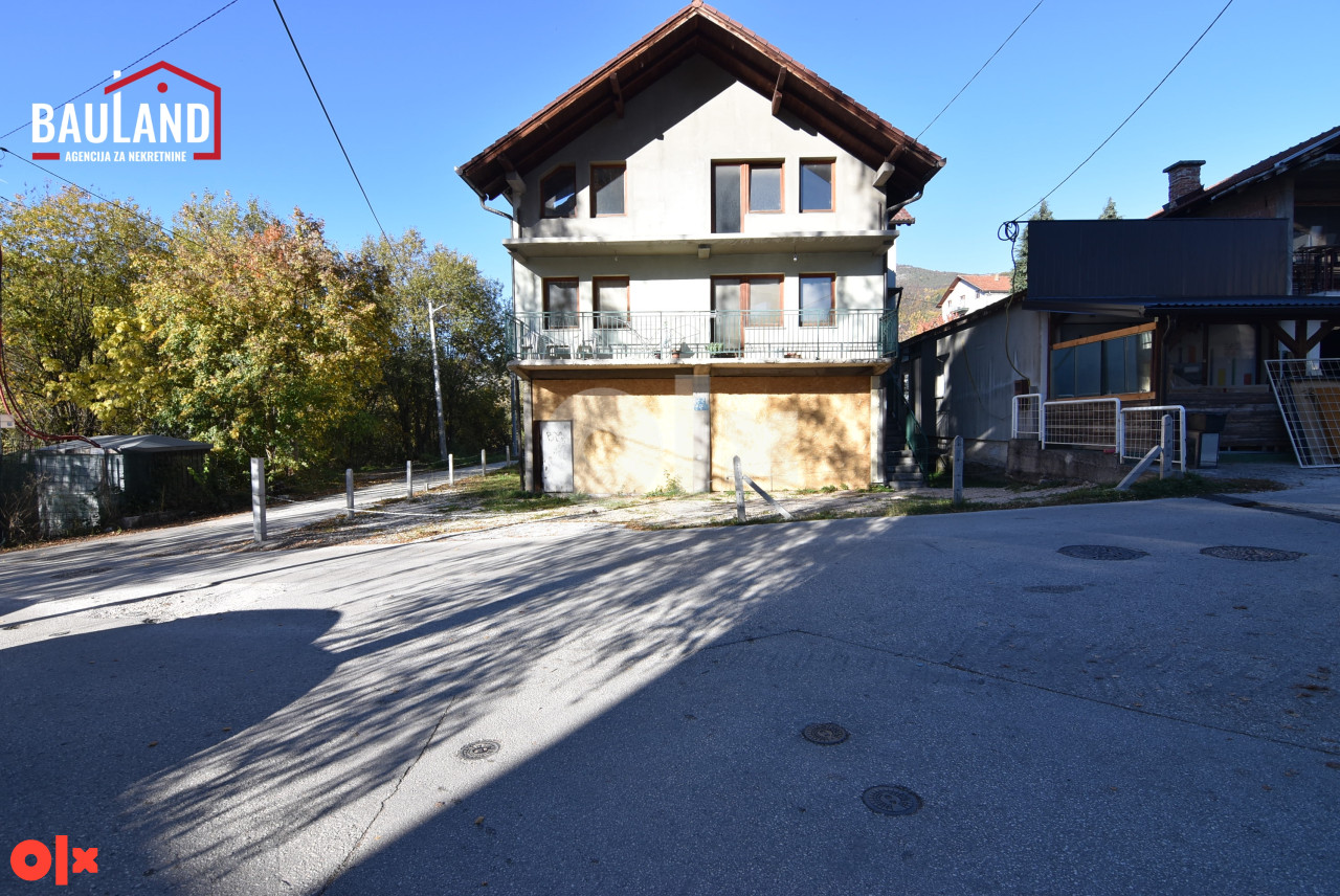 Višenamjenski poslovni prostor, 100m2 / Centar