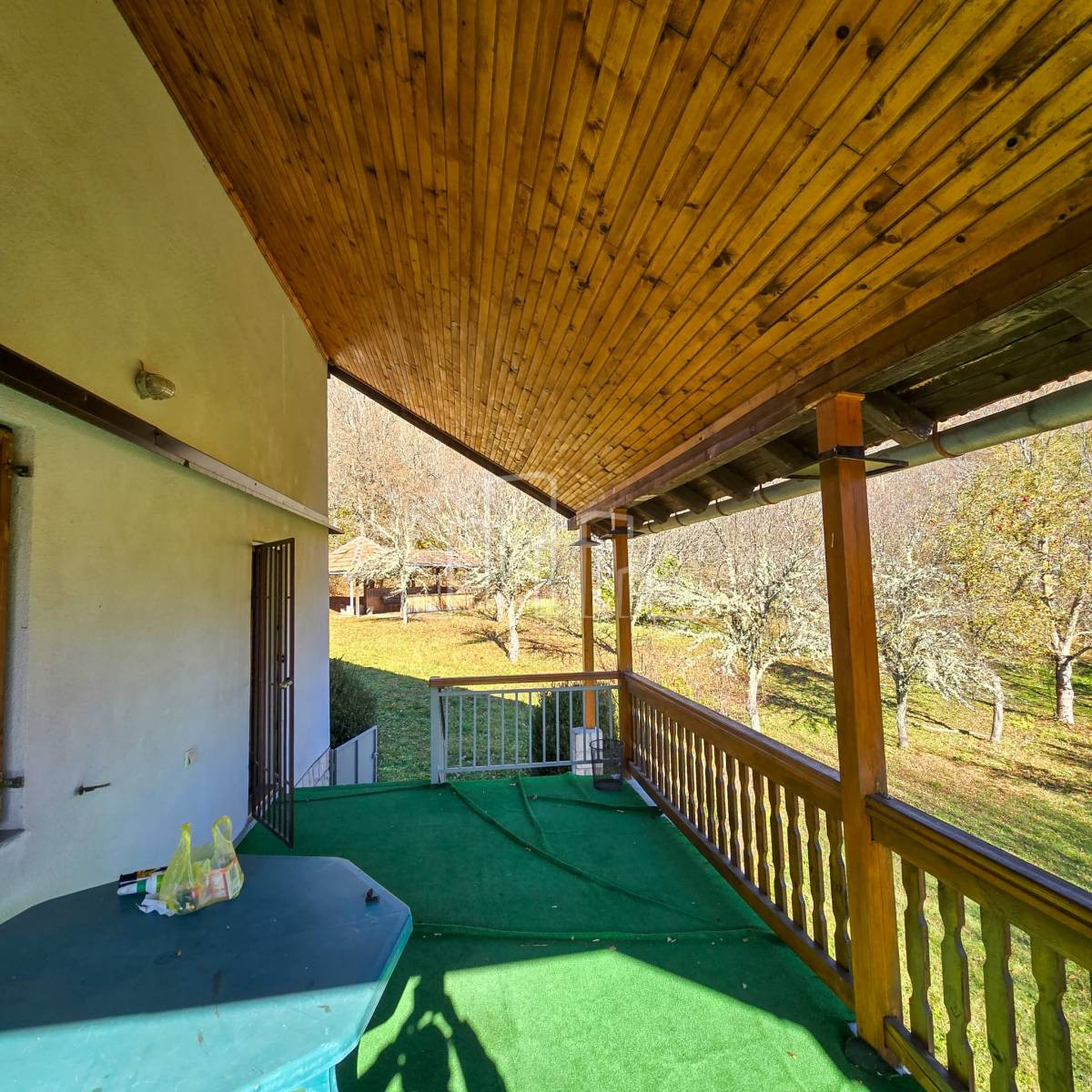 Vikendica 95m2 sa 7550m2 Zemljišta Hrenovica 6