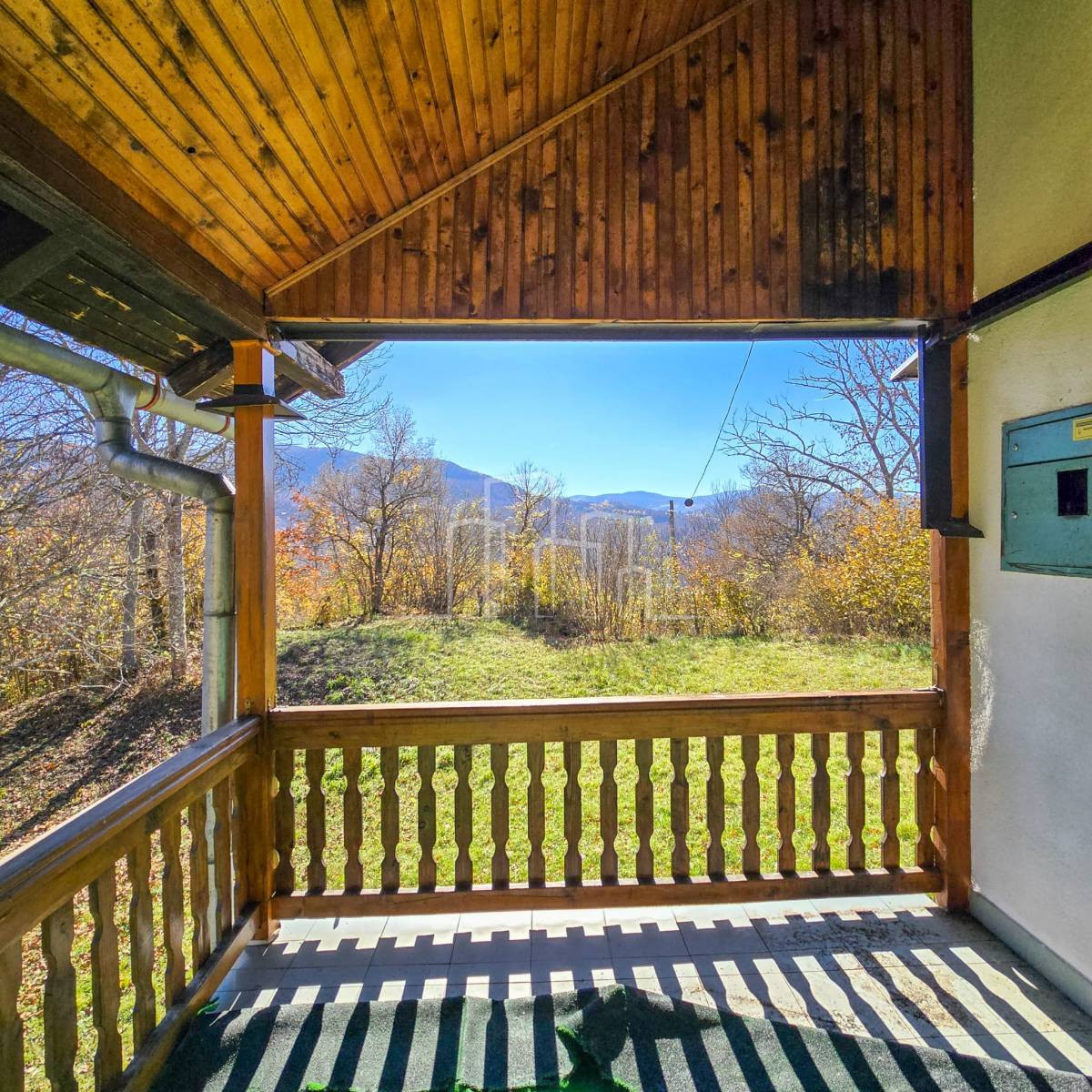 Vikendica 95m2 sa 7550m2 Zemljišta Hrenovica 7