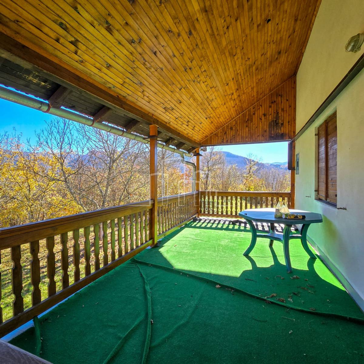 Vikendica 95m2 sa 7550m2 Zemljišta Hrenovica 8