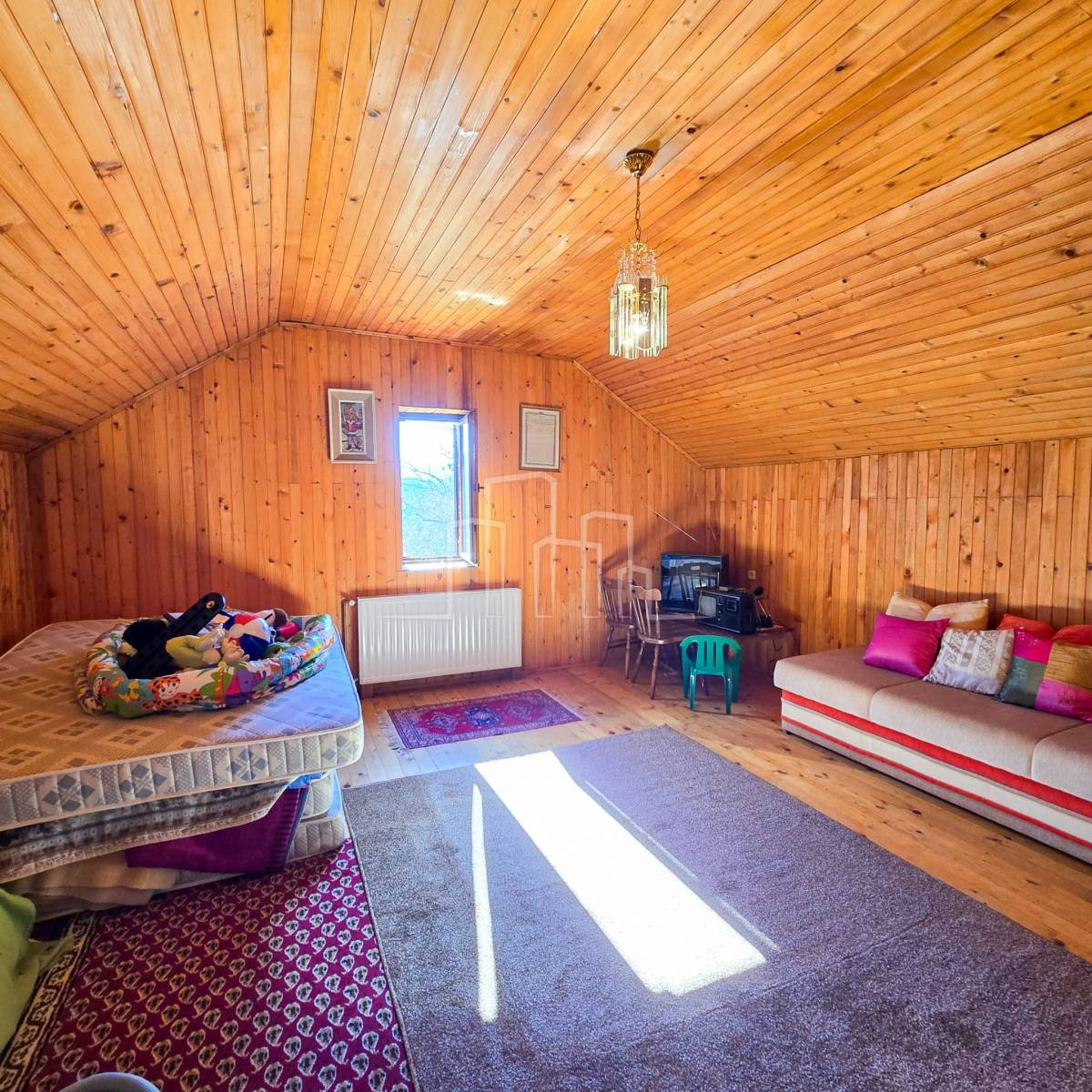 Vikendica 95m2 sa 7550m2 Zemljišta Hrenovica 18