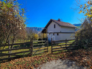 Vikendica 95m2 sa 7550m2 Zemljišta Hrenovica