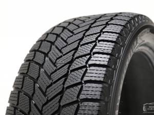 2 gume 225 40 19 Michelin